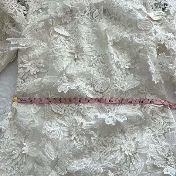 Ark & Company Floral Lace White Dress Size Small - Picture 5 of 11